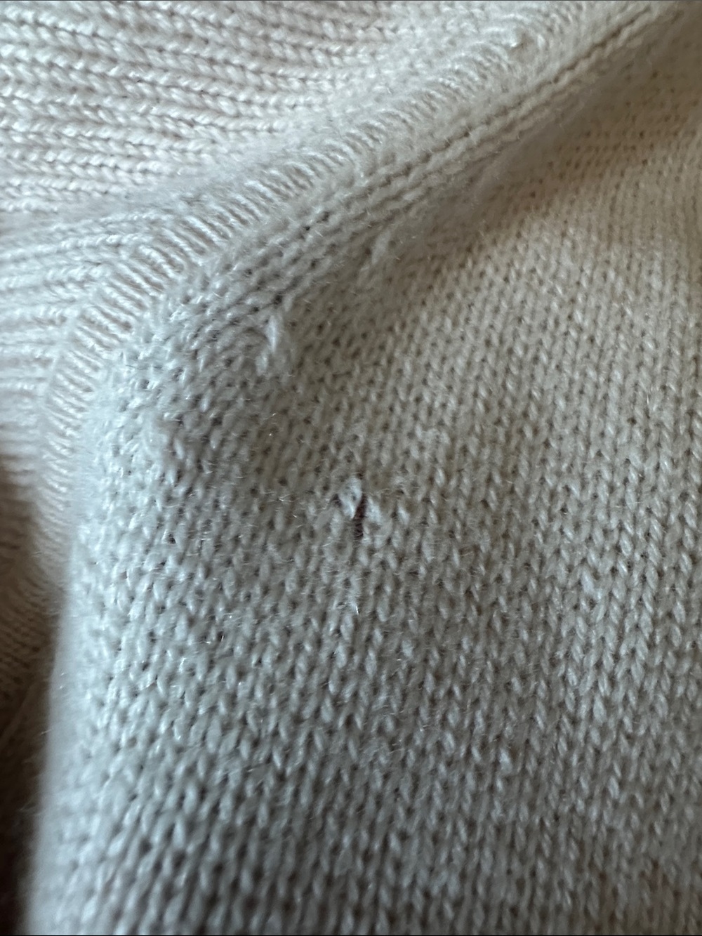 Holt Renfrew Vintage 100% Cashmere Robe in Soft Pink - Picture 15 of 15
